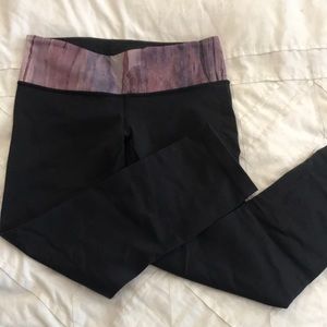 Lululemon size 6 wunder under yoga crop pant